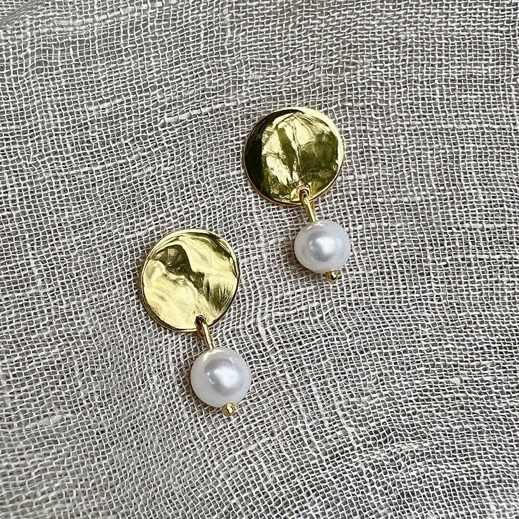 Freshwater Pearl Disc Earrings