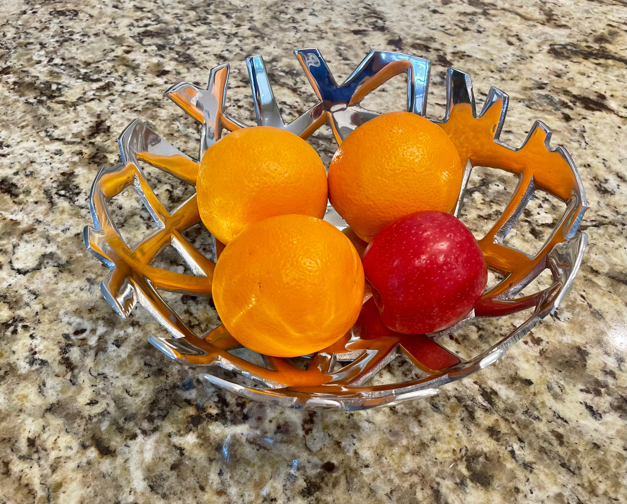 Choixe Modern Recycled Aluminum Fruit and Bread Tray